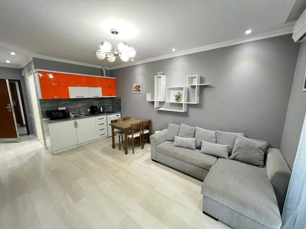 Отель Holiday Lux Tower Батуми