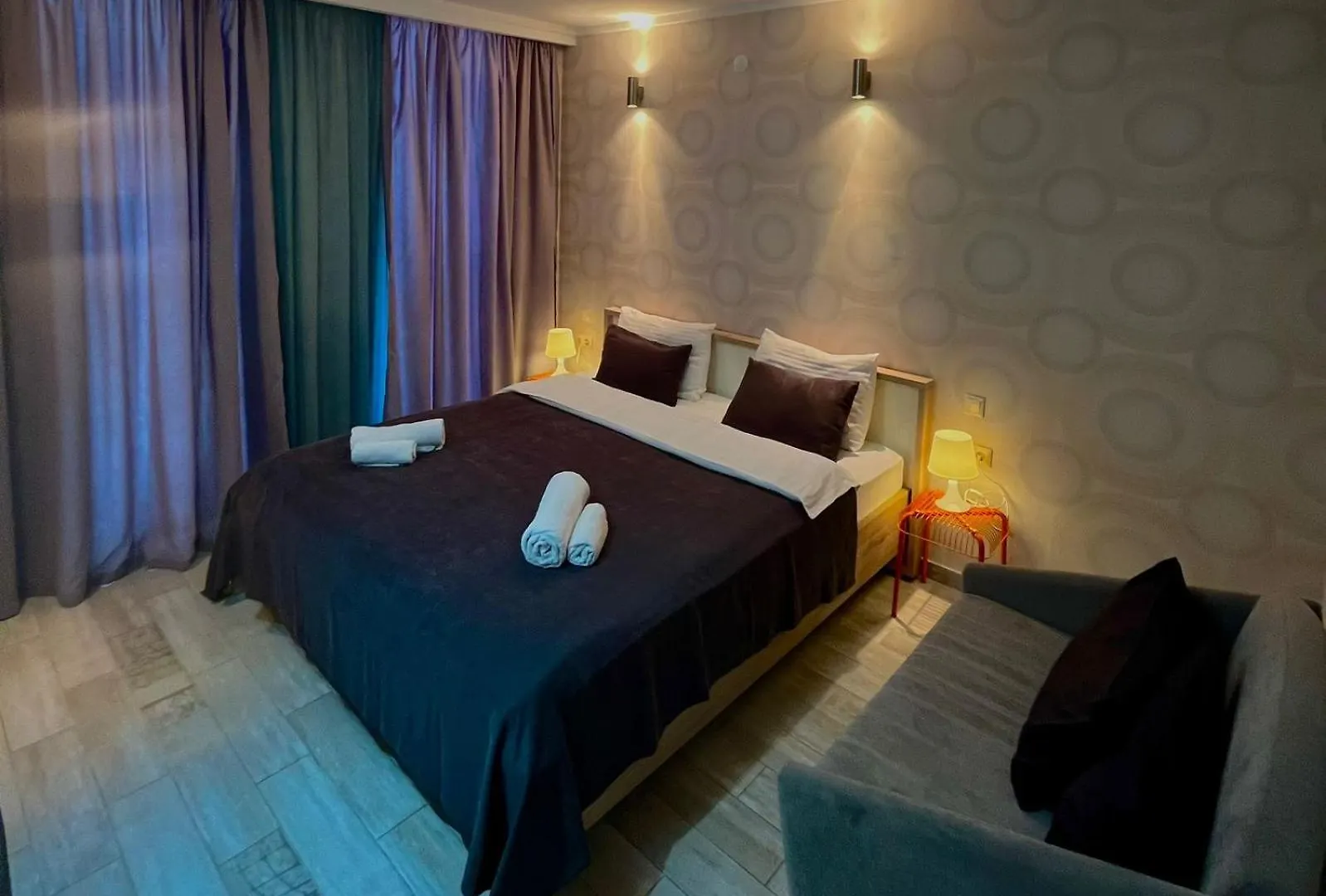 Отель Holiday Lux Tower Батуми