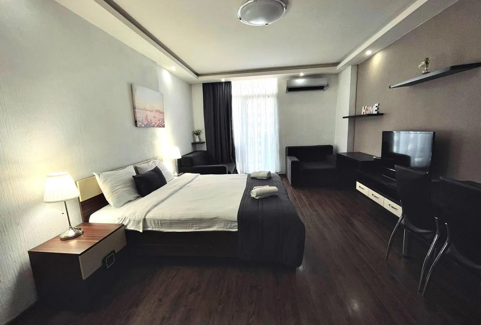 Отель Holiday Lux Tower Батуми