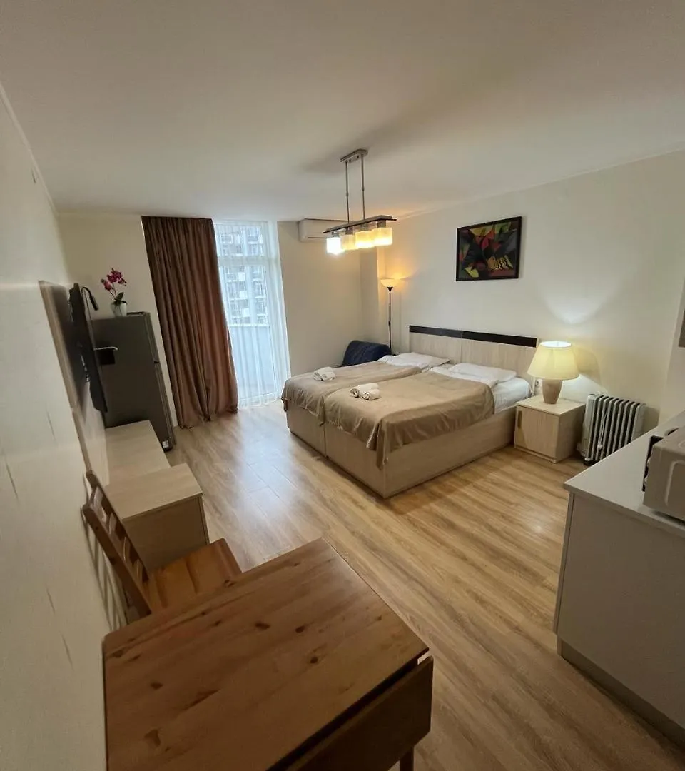 Отель Holiday Lux Tower Батуми