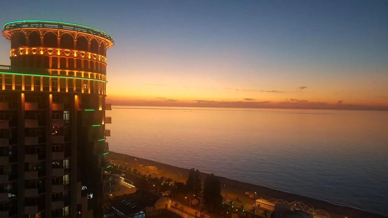 Отель Holiday Lux Tower Батуми