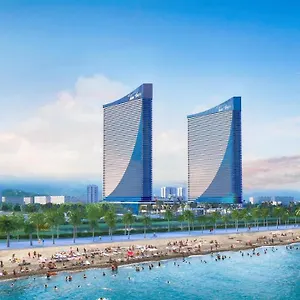 Orbi Luxury Батуми